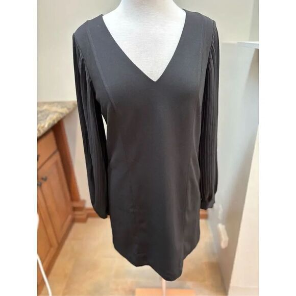 White House Black Market NWT 6 pleated long sleeve pull over sheath dress w-back - Picture 1 of 10